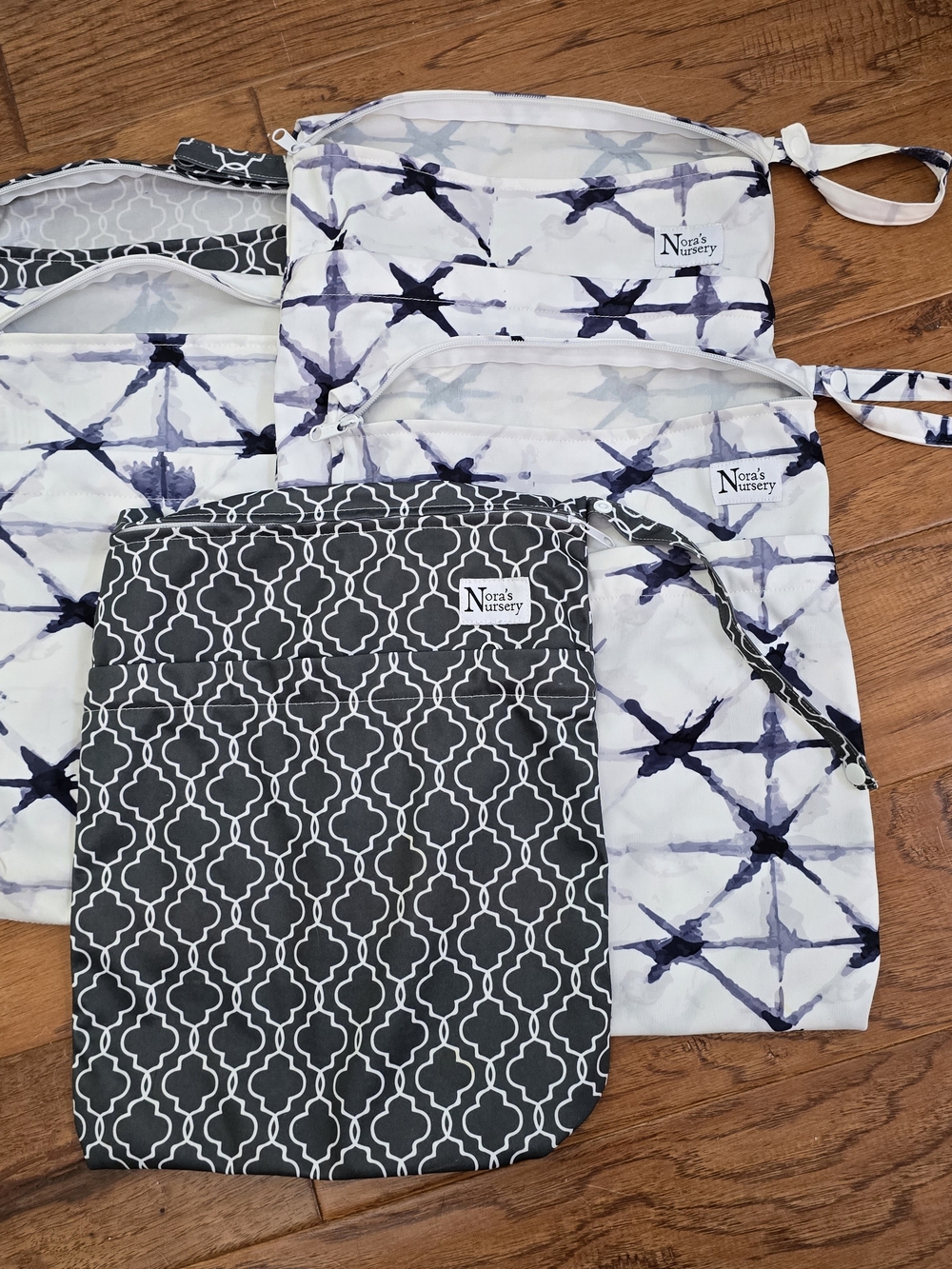 Nora's Nursery Kids Wet/Dry Bag Set – Gray & Navy Patterned Pouches
